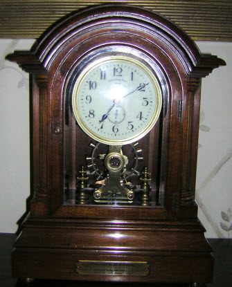 Eureka clock 8256